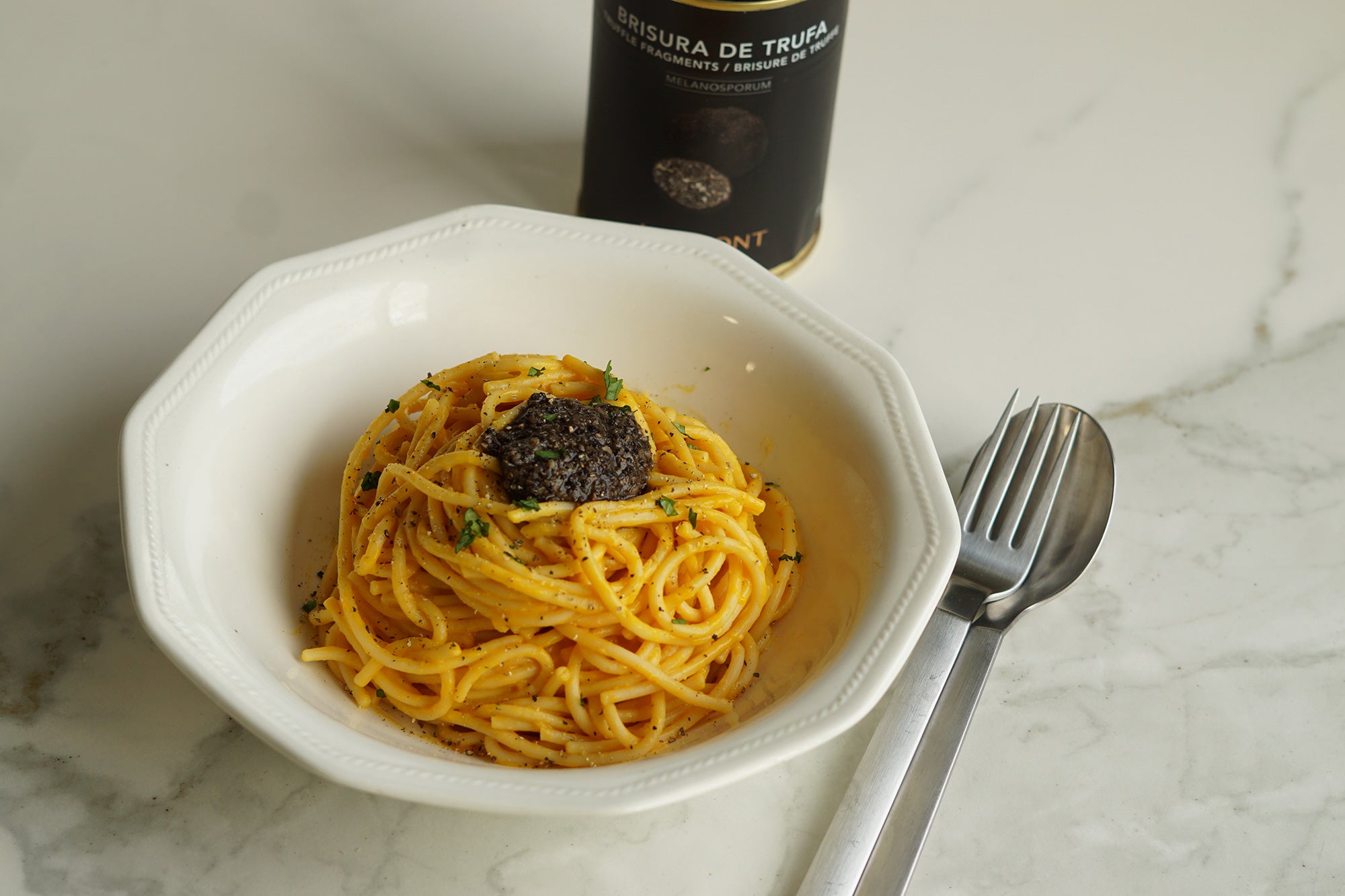 Spaguetti con crema de calabaza y brisura